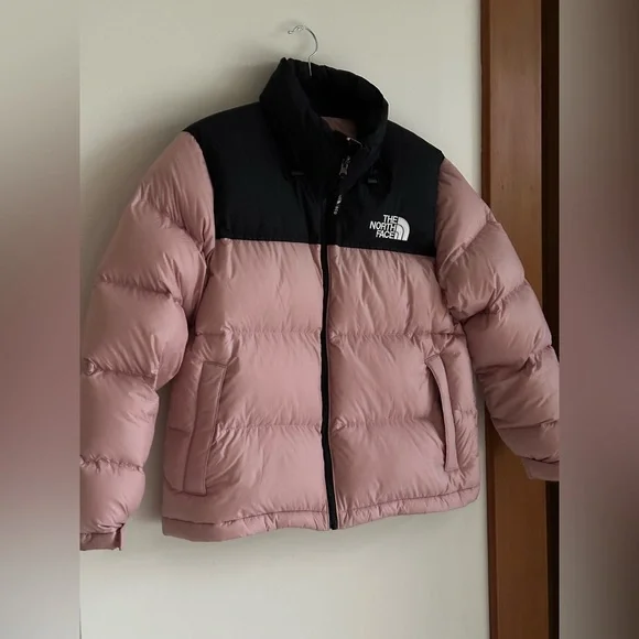 The North Face Nuptse Down Jacket
Grayish Pink / Black – Women’s XL (Korea) - Picture 5 of 14